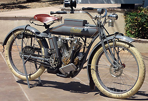 1913 Big Twin R front view